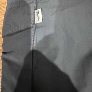 Magellan Outdoors Men's Dark Gray Cargo shorts